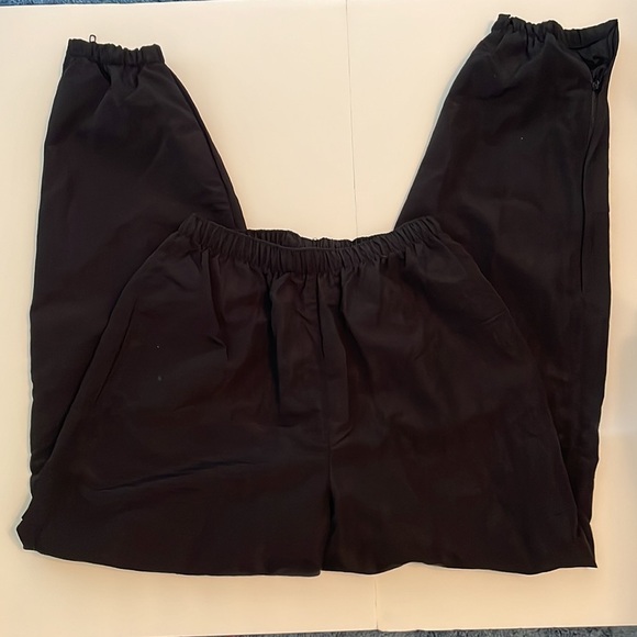 High Performance Physical Fitness Pants with Adjustable Waist Size Medium - Picture 2 of 9